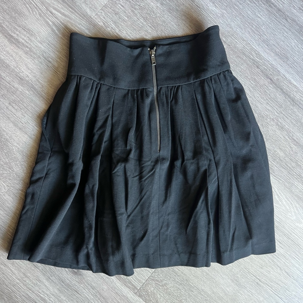 LaRok Elegant Black Women's Skirt - Picture 4 of 4